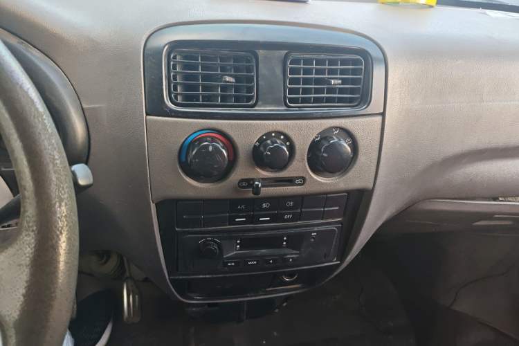 Used CHANGAN KUAYUE V3 2017 1.2L Box-Type Truck DK12-10 Audio And AC Panel