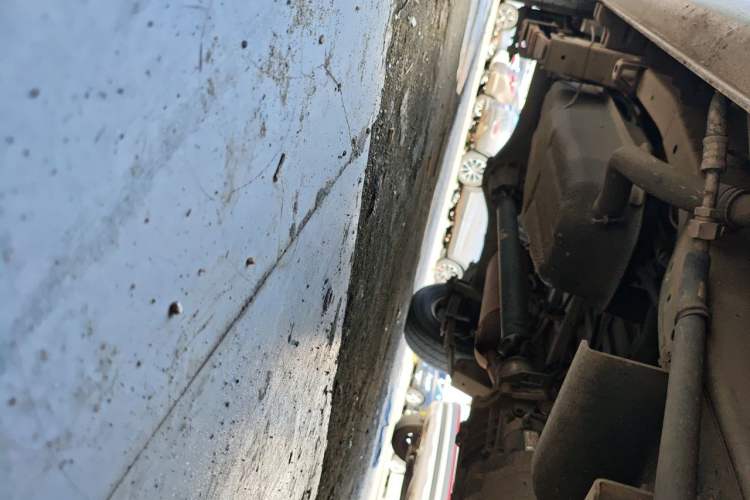 Used CHANGAN KUAYUE V3 2017 1.2L Box-Type Truck DK12-10 Chassis Front Right