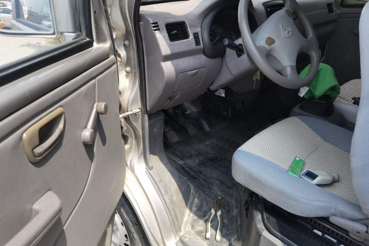 Used CHANGAN KUAYUE V3 2017 1.2L Box-Type Truck DK12-10 Driver Seat