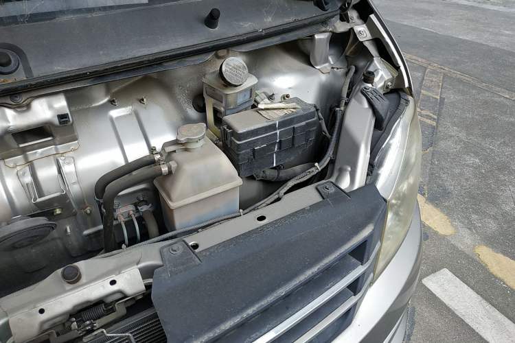 Used CHANGAN KUAYUE V3 2017 1.2L Box-Type Truck DK12-10 Engine Bay Left
