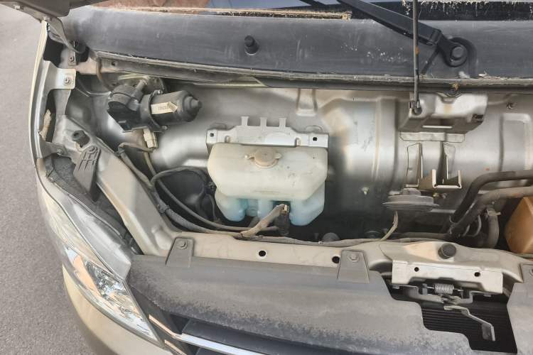 Used CHANGAN KUAYUE V3 2017 1.2L Box-Type Truck DK12-10 Engine Bay Right