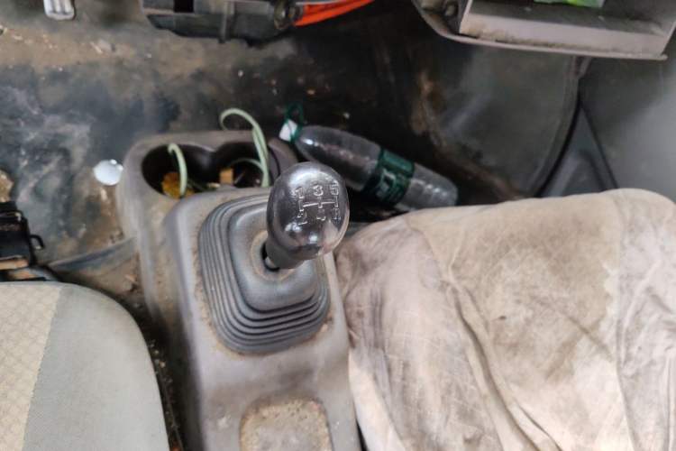 Used CHANGAN KUAYUE V3 2017 1.2L Box-Type Truck DK12-10 Gear Lever