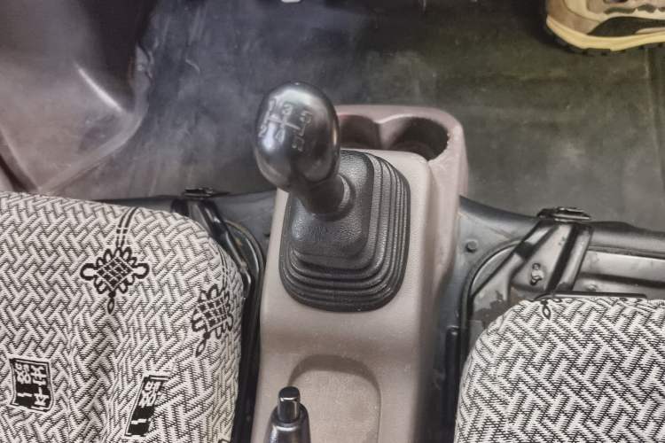 Used CHANGAN KUAYUE V3 2017 1.2L Box-Type Truck DK12-10 Gear Lever