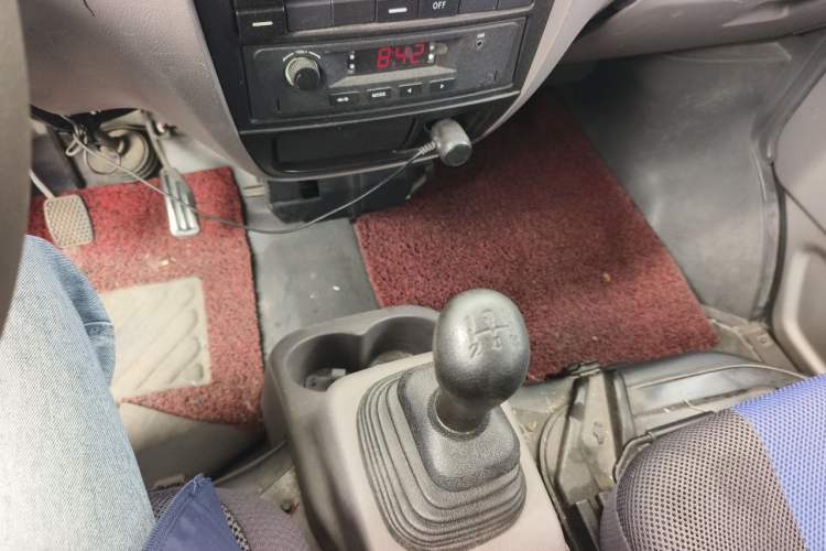 Used CHANGAN KUAYUE V3 2017 1.2L Box-Type Truck DK12-10 Gear Lever