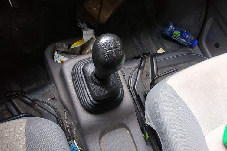Used CHANGAN KUAYUE V3 2017 1.2L Box-Type Truck DK12-10 Gear Lever