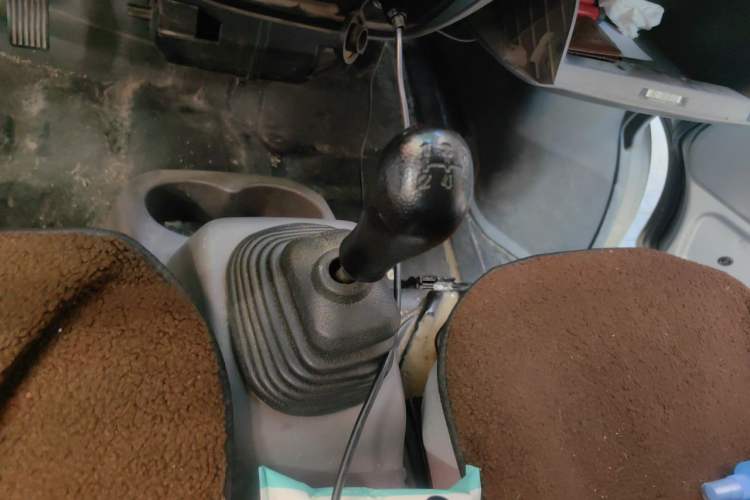Used CHANGAN KUAYUE V3 2017 1.2L Box-Type Truck DK12-10 Gear Lever