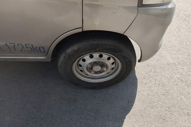 Used CHANGAN KUAYUE V3 2017 1.2L Box-Type Truck DK12-10 Right Front Wheel Hub