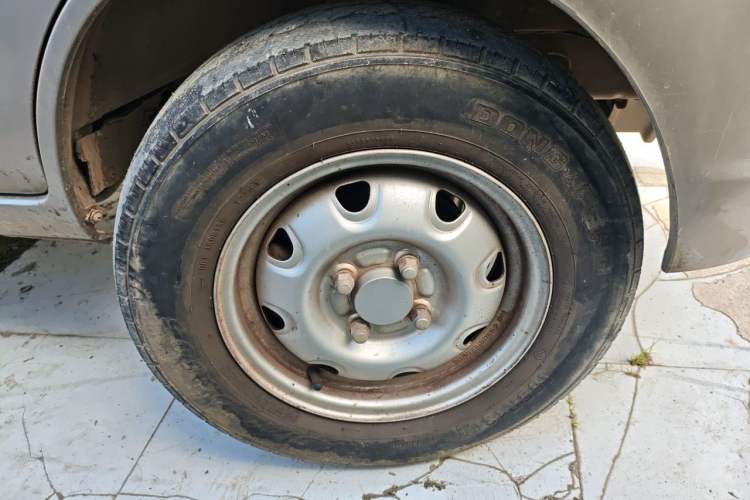 Used CHANGAN KUAYUE V3 2017 1.2L Box-Type Truck DK12-10 Right Front Wheel Hub