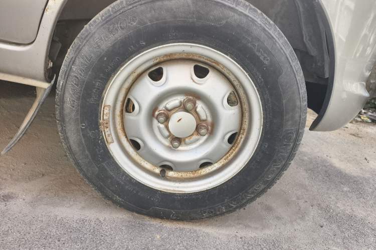 Used CHANGAN KUAYUE V3 2017 1.2L Box-Type Truck DK12-10 Right Front Wheel Hub