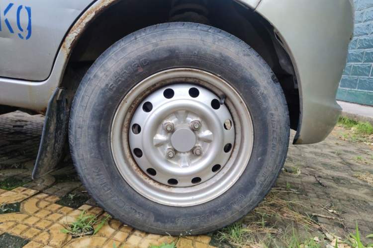 Used CHANGAN KUAYUE V3 2017 1.2L Box-Type Truck DK12-10 Right Front Wheel Hub