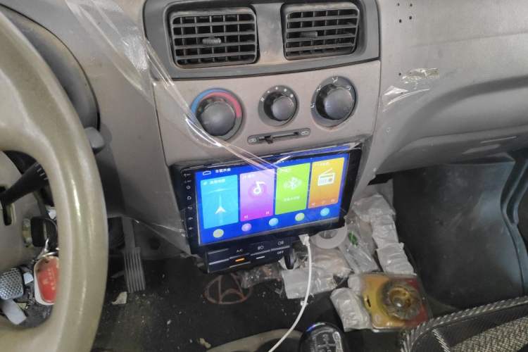 Used CHANGAN KUAYUE V3 2021 1.2L Standard Edition 5-Seater Multi-Purpose Passenger Vehicle DK12C Audio And AC Panel