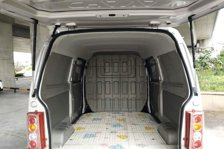 Used CHANGAN KUAYUE V3 2021 1.2L Standard Edition Van 2-Seater Model DK12C Trunk