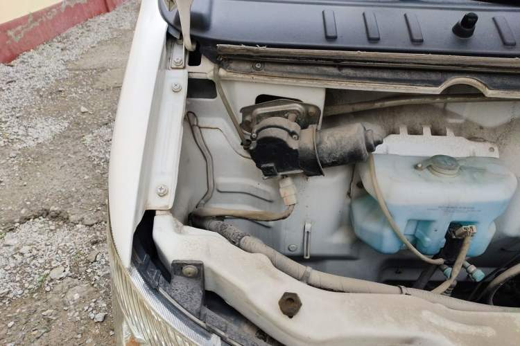 Used CHANGAN KUAYUE V5 2013 1.5L Comfort Version DAM15R Engine Bay Right