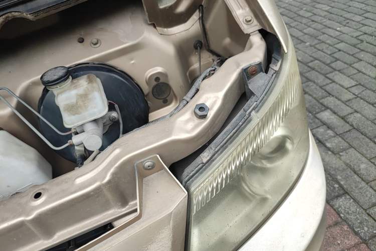 Used CHANGAN KUAYUE V5 2013 1.2L Standard Model DK12 Engine Bay Left