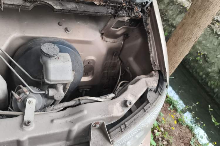 Used CHANGAN KUAYUE V5 2013 1.2L Standard Model DK12 Engine Bay Left