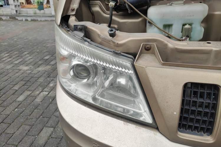 Used CHANGAN KUAYUE V5 2013 1.2L Standard Model DK12 Right Front Headlight
