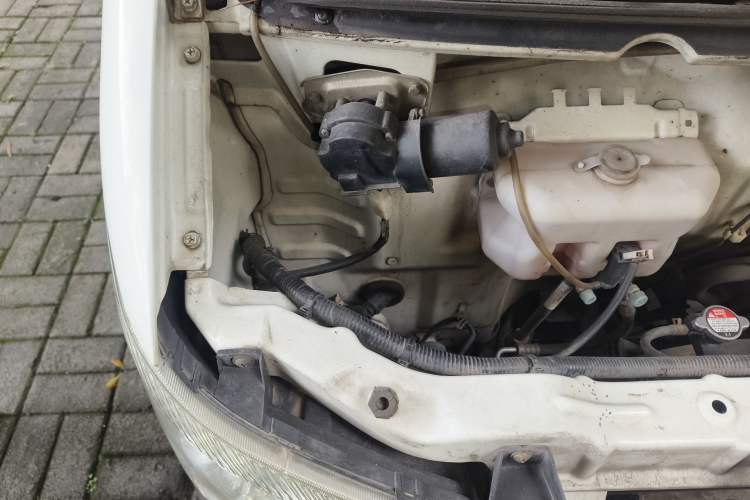 Used CHANGAN KUAYUE V5  Engine Bay Right