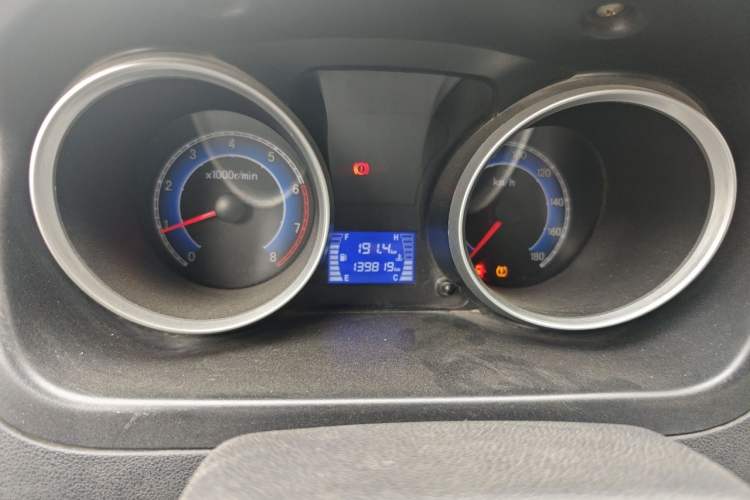 Used CHANGAN KUAYUE V5  Instrument Cluster