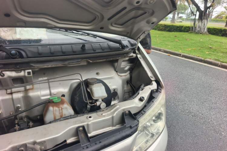Used CHANGAN KUAYUE V5  Engine Bay Left