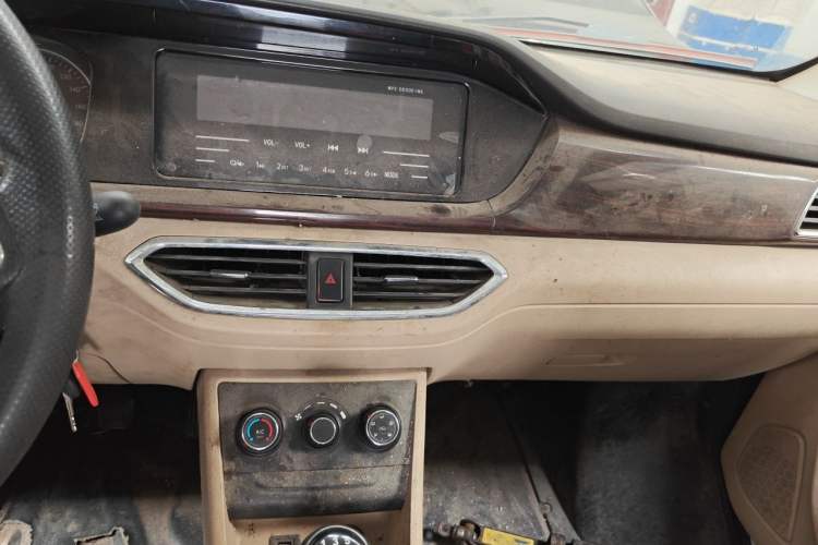 Used CHANGAN KUAYUE V5  Audio And AC Panel
