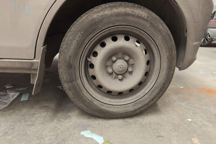 Used CHANGAN KUAYUE V5  Right Front Wheel Hub