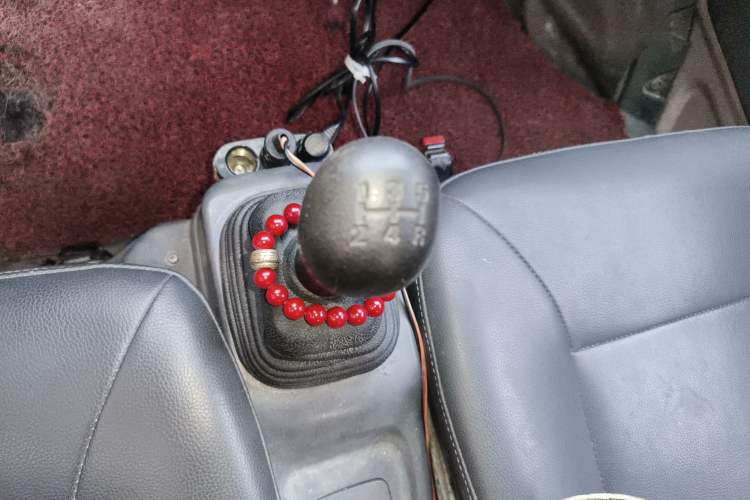 Used CHANGAN KUAYUE Xinbao MINI 2016 1.2L Double-Cab with 2550 Rear Dual Wheels DK12-10 Gear Lever