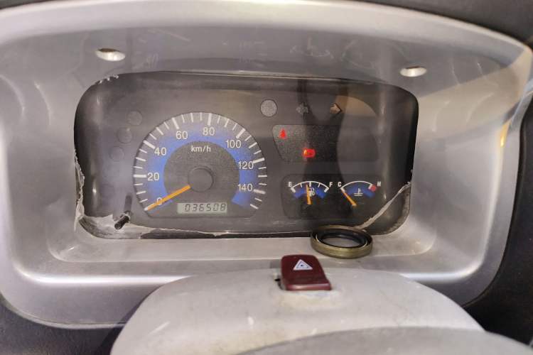 Used CHANGAN KUAYUE Xinbao MINI 2016 1.2L Double-Cab with 2550 Rear Dual Wheels DK12-10 Instrument Cluster
