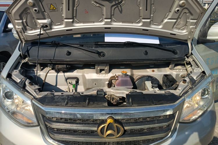 Used CHANGAN KUAYUE Xinbao T3 2018 1.5L Standard Single-Row Single-Rear-Wheel Extended Cargo Bed DK15C Engine Bay
