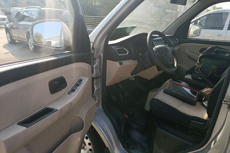 Used CHANGAN KUAYUE Xinbao T3 2018 1.5L Standard Single-Row Single-Rear-Wheel Extended Cargo Bed DK15C Interior 3