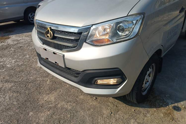 Used CHANGAN KUAYUE Xinbao T3 2018 1.5L Standard Single-Row Single-Rear-Wheel Extended Cargo Bed DK15C Left Front Headlight