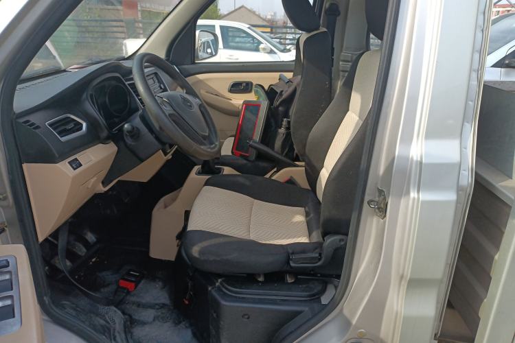Used CHANGAN KUAYUE Xinbao T3 2018 1.5L Standard Single-Row Single-Rear-Wheel Extended Cargo Bed DK15C Left Rear Seat