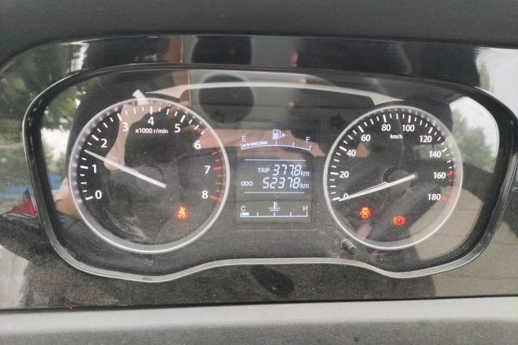 Used CHANGAN KUAYUE Xinbao T3 2022 1.6L Luxury Cargo Truck Double Cab with Single Rear Wheel 3250 mm Wheelbase 2.52-Meter Design DAM16KR Instrument Cluster