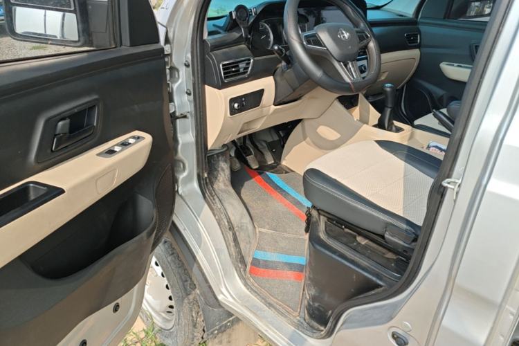 Used CHANGAN KUAYUE Xinbao T5 2022 1.6L Flagship Cargo Truck Single Cab Single Rear Wheel 3400 mm Wheelbase 3.3-Meter Length DAM16KR Driver Seat