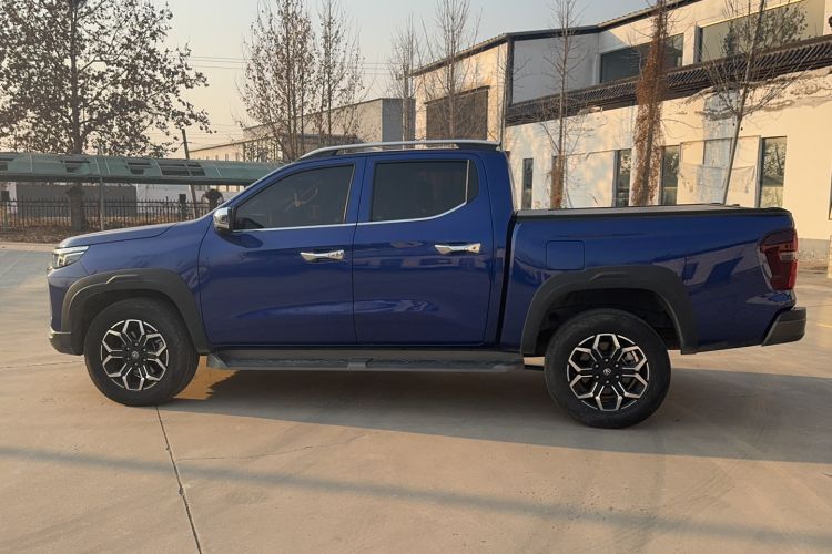 Used CHANGAN Lantop 2023 2.0T Automatic 4x4 Gasoline Flagship Standard Cab Exterior 5