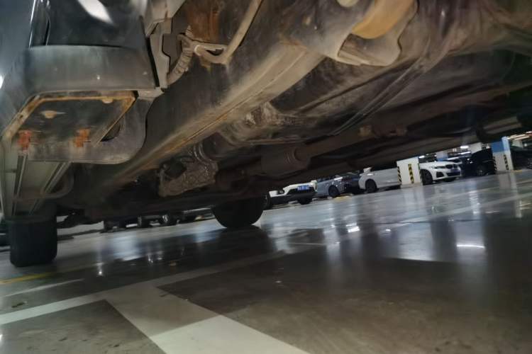 Used CHANGAN Lantop 2023 2.0T Manual 4x4 Diesel Elite Long-Box Version Chassis Rear Left