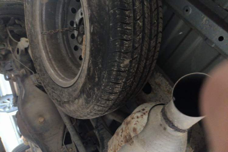 Used CHANGAN Lantop 2023 2.0T Automatic 4x4 Gasoline Flagship Standard Cab Chassis Rear
