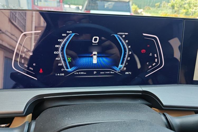 Used CHANGAN Lantop 2023 2.0T Automatic 4x4 Gasoline Flagship Standard Cab Instrument Cluster