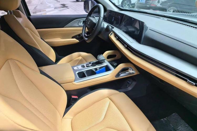 Used CHANGAN Lantop 2023 2.0T Automatic Two-Wheel Drive Gasoline Navigation Edition Standard Cab Interior 4