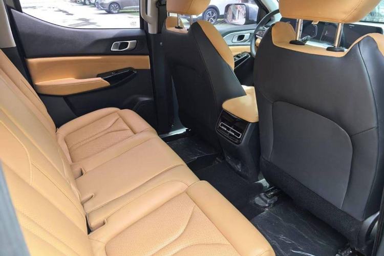 Used CHANGAN Lantop 2023 2.0T Automatic Two-Wheel Drive Gasoline Navigation Edition Standard Cab Interior 5