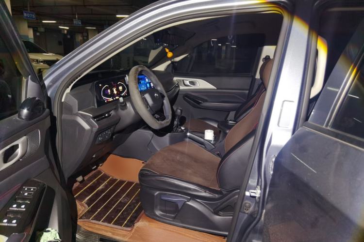 Used CHANGAN Lantop 2023 2.0T Manual 4x4 Diesel Elite Long-Box Version Left Front Seat