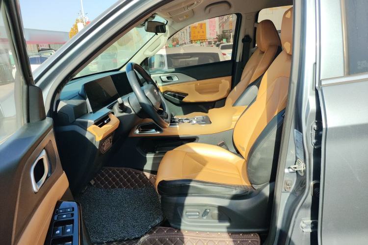 Used CHANGAN Lantop 2023 2.0T Automatic 4x4 Gasoline Flagship Standard Cab Left Front Seat