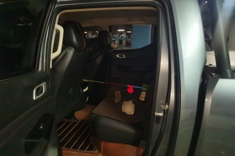 Used CHANGAN Lantop 2023 2.0T Manual 4x4 Diesel Elite Long-Box Version Left Rear Seat