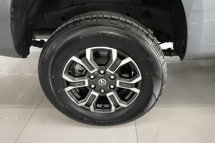 Used CHANGAN Lantop 2023 2.0T Manual 4x4 Diesel Elite Long-Box Version Right Rear Wheel Hub