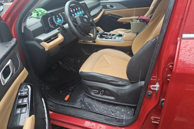 Used CHANGAN Lantop 2023 Business Edition 2.0T Automatic All-Wheel Drive Gasoline Elite Model with Extended Cabin Driver Seat
