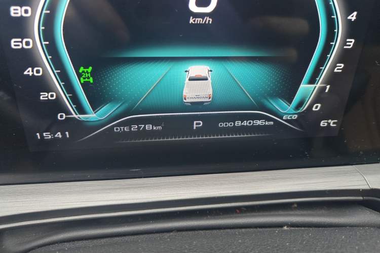 Used CHANGAN Lantop 2023 Business Edition 2.0T Automatic All-Wheel Drive Gasoline Elite Model with Extended Cabin Odometer Close Up