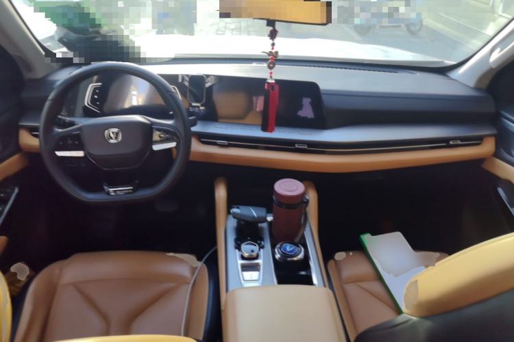 Used CHANGAN Lantop 2023 2.0T Automatic 4x4 Gasoline Flagship Standard Cab Center Console