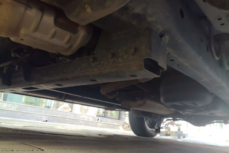 Used CHANGAN Lantop 2023 2.0T Automatic 4x4 Gasoline Flagship Standard Cab Chassis Front Left