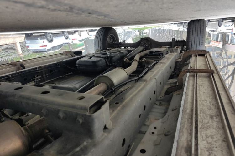 Used CHANGAN Lantop 2023 2.0T Manual 4x4 Diesel Elite Long-Box Version Chassis Front Right