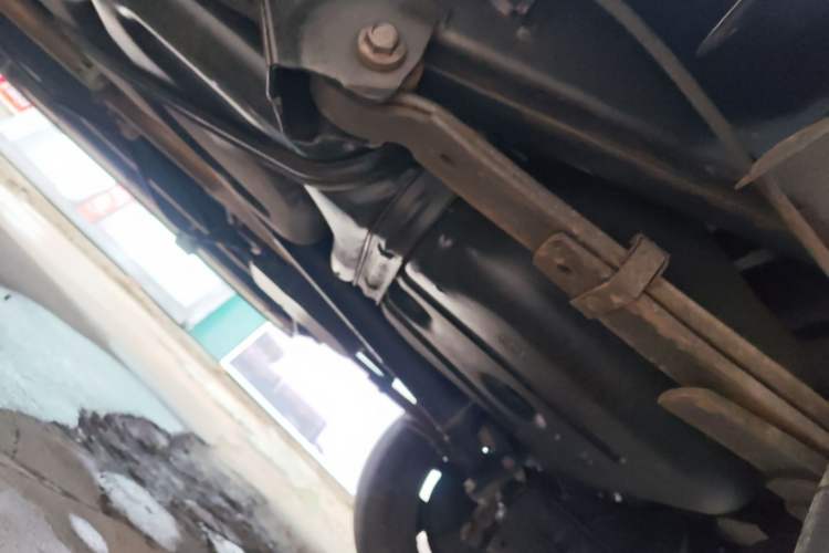 Used CHANGAN Lantop 2023 2.0T Manual 4x4 Diesel Flagship Long-Box Version Chassis Rear Left