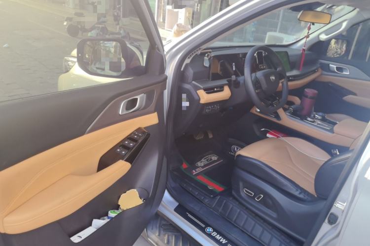 Used CHANGAN Lantop 2023 2.0T Automatic 4x4 Gasoline Flagship Standard Cab Driver Seat
